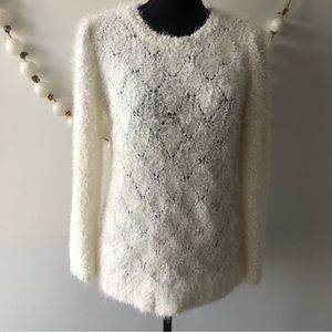 Joseph A Cream Fuzzy Knit Sweater Women's M So Soft